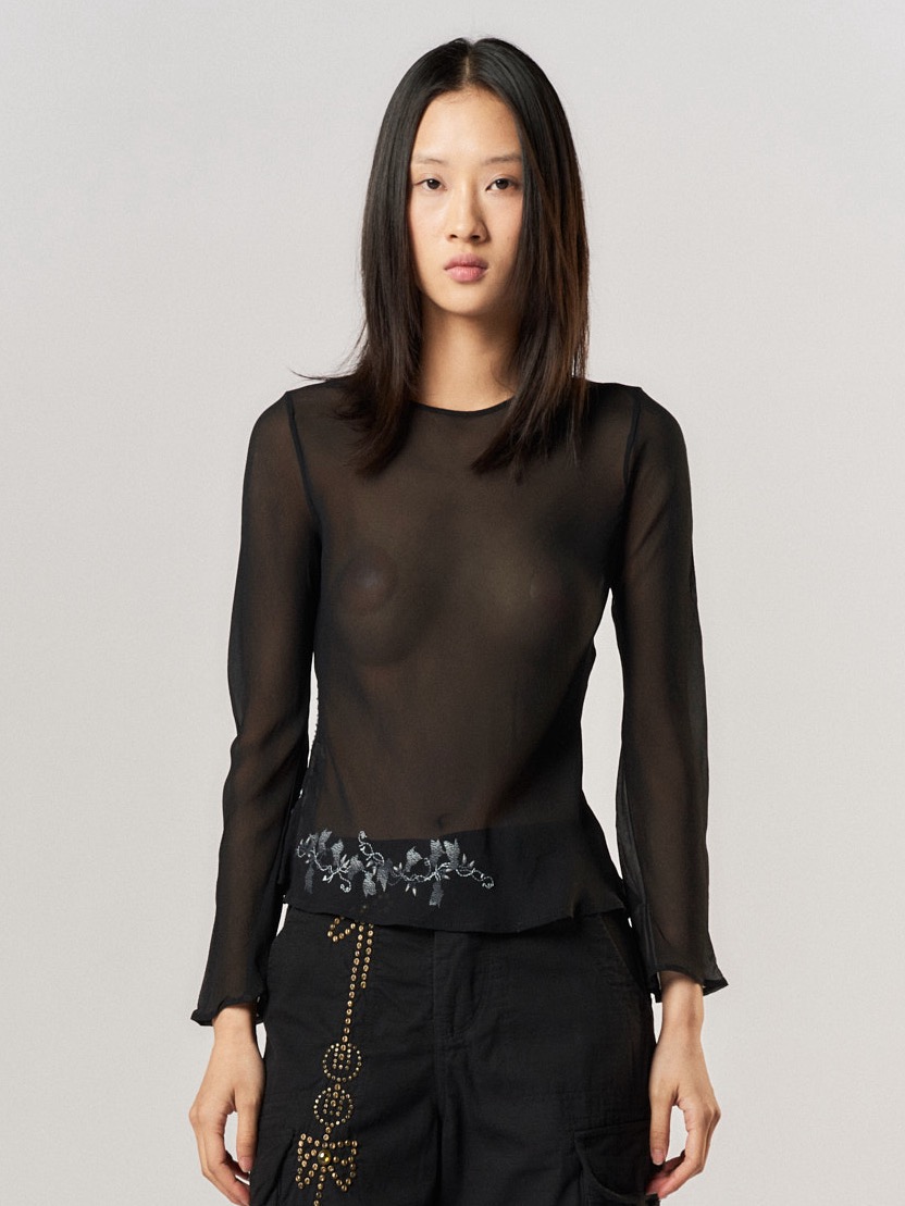 Picture of MAI IVY TOP in BLACK